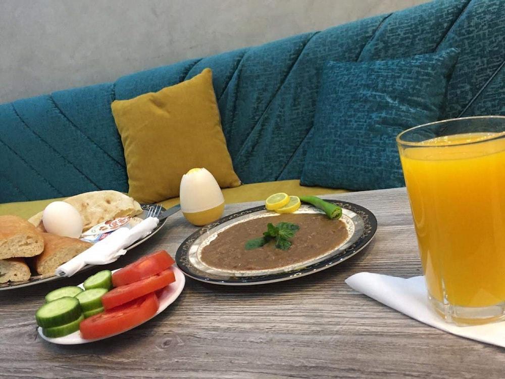 Minerva Downtown Hostel Каир Экстерьер фото