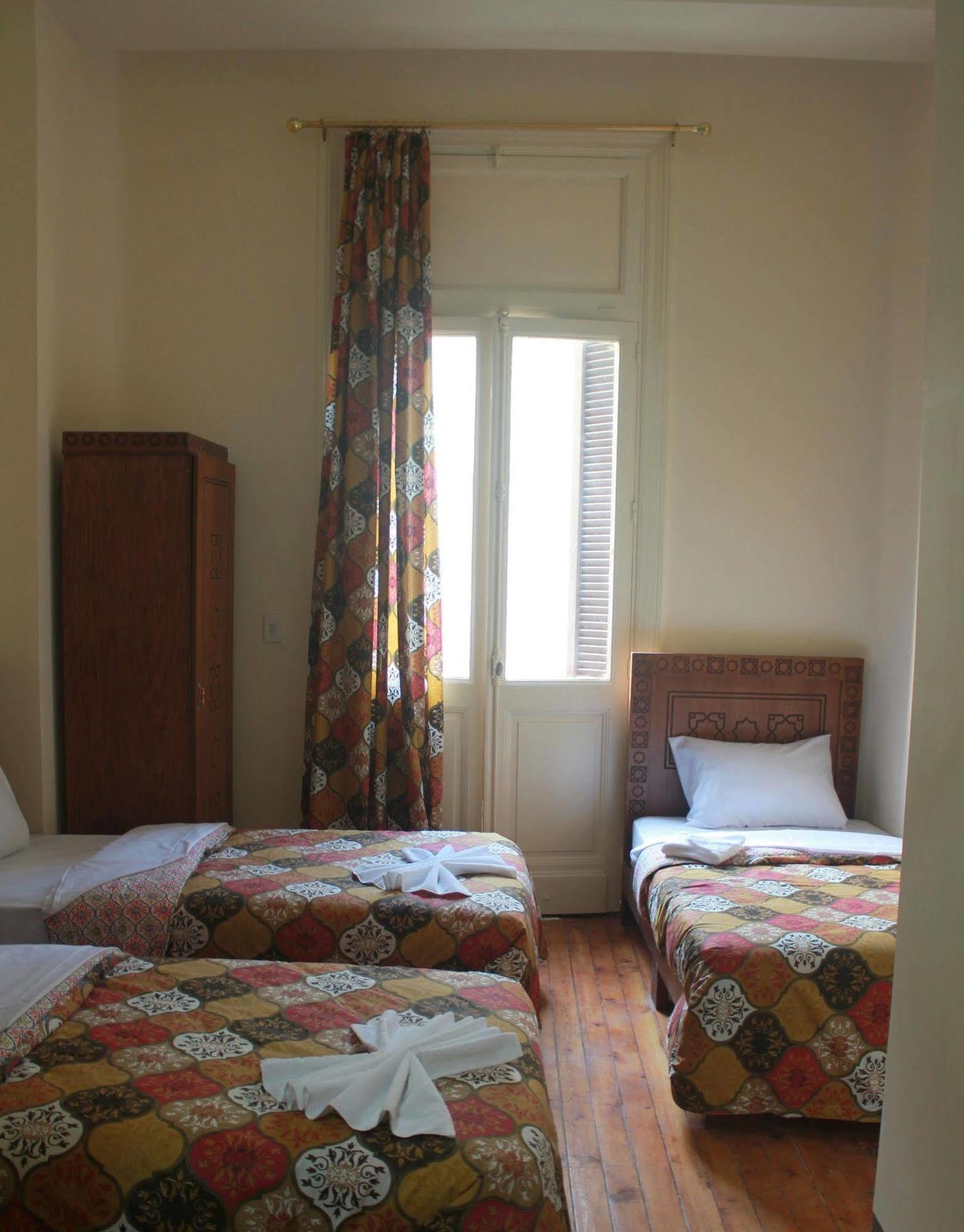 Minerva Downtown Hostel Каир Экстерьер фото