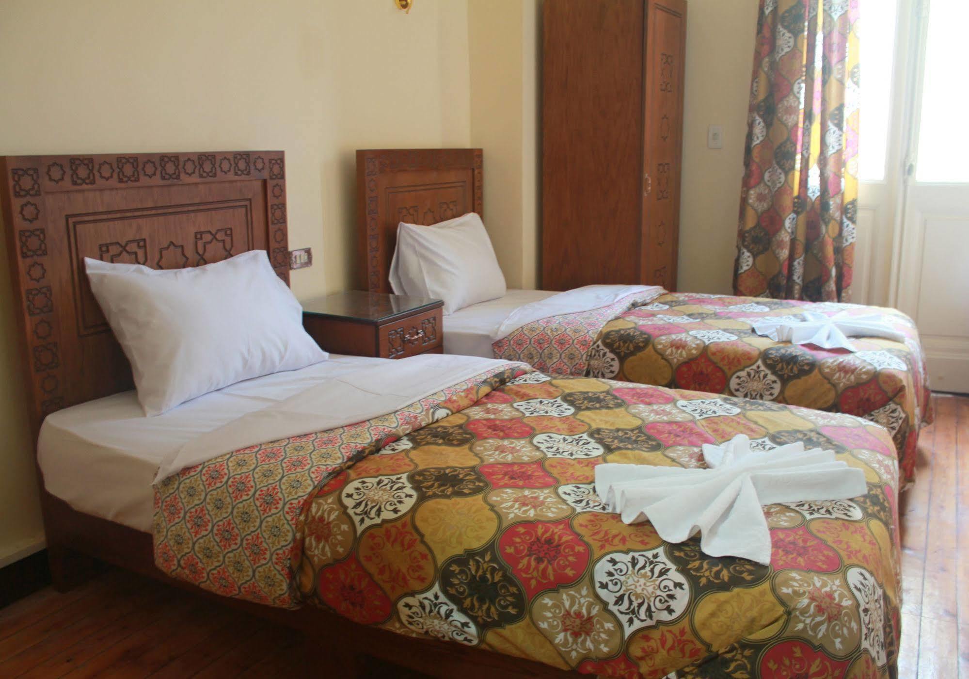 Minerva Downtown Hostel Каир Экстерьер фото
